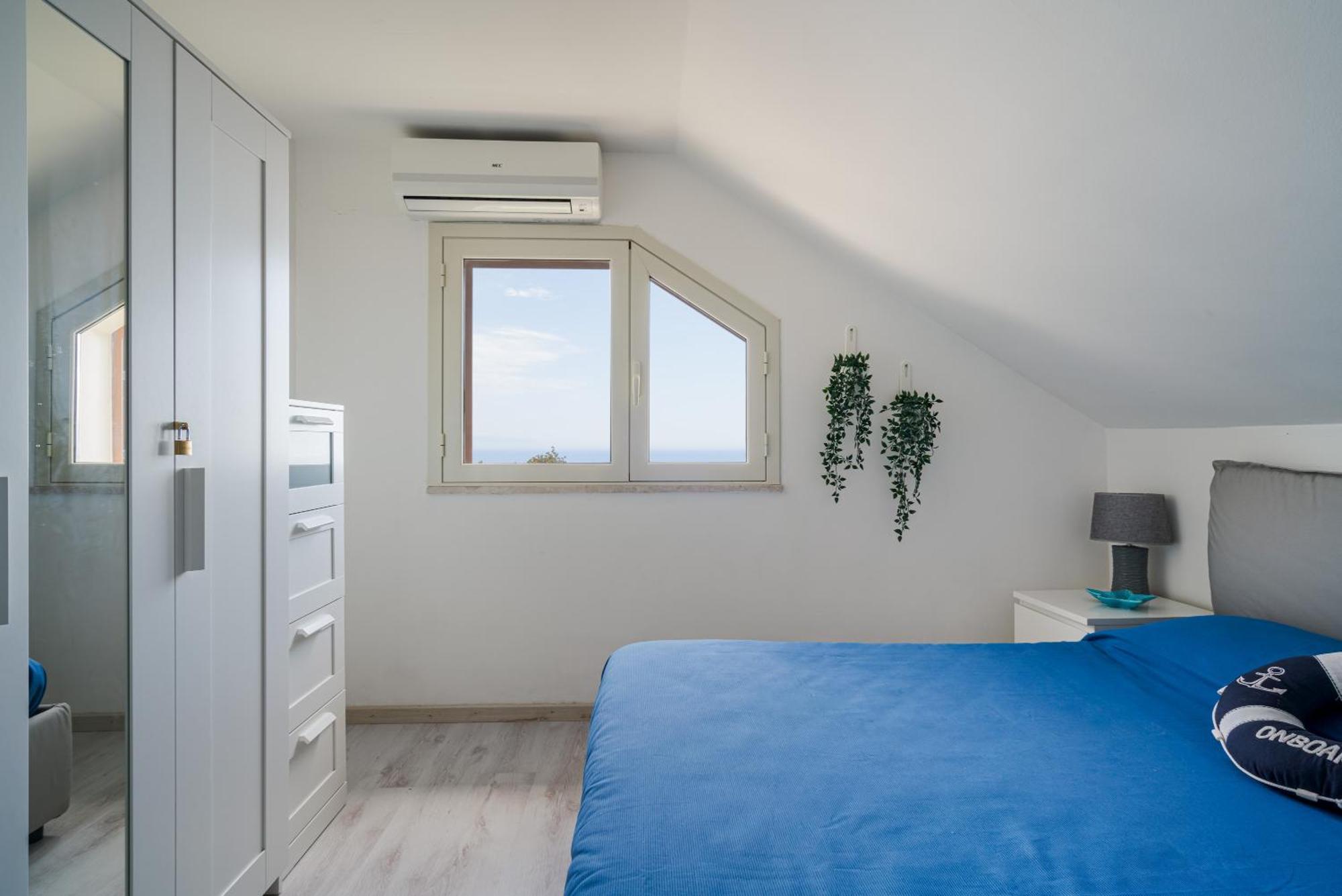 Apartamento La Goccia Sul Mare Letojanni Exterior foto