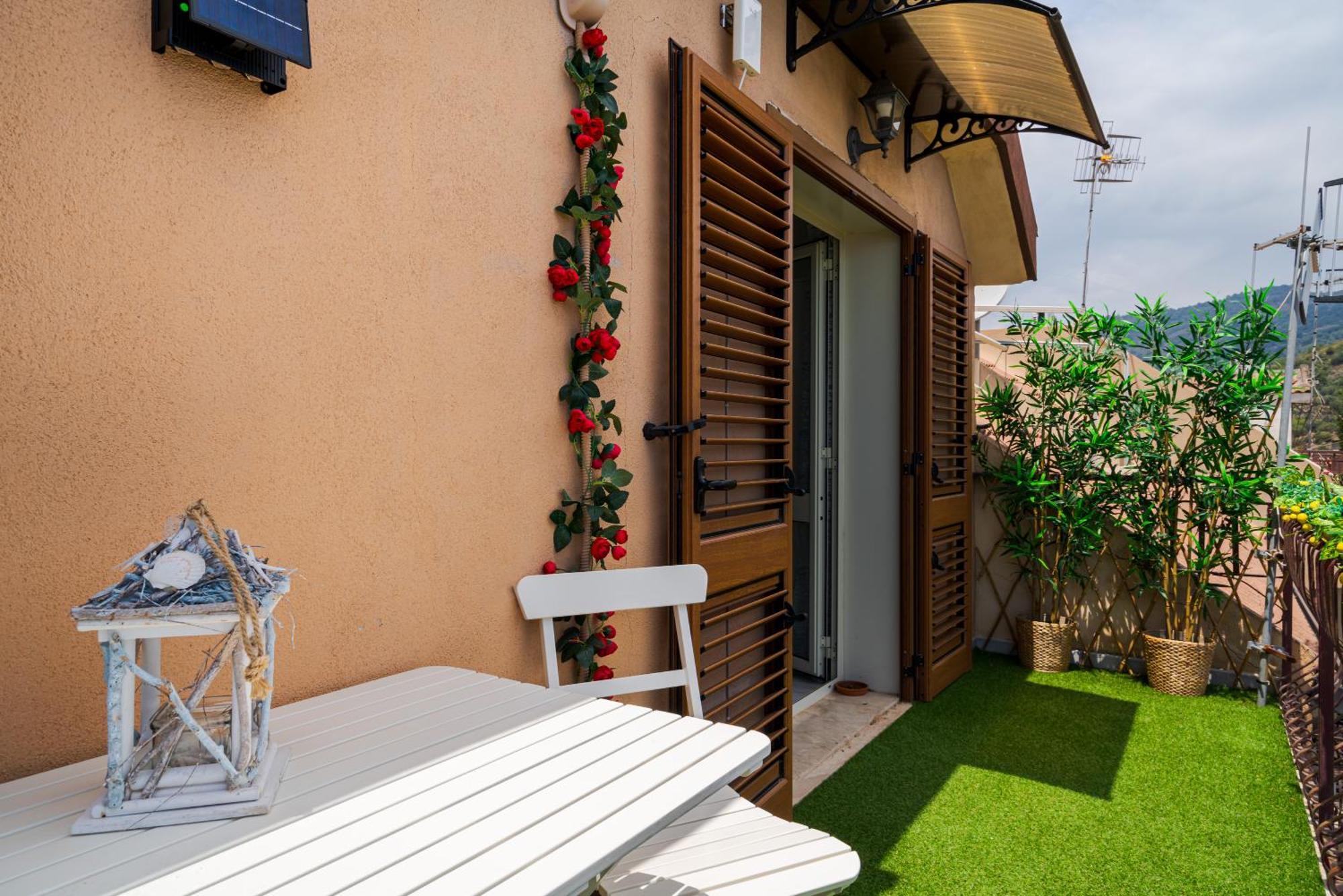 Apartamento La Goccia Sul Mare Letojanni Exterior foto
